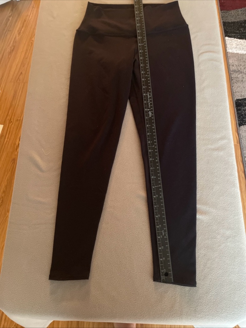 Alo Yoga Pants Womens Medium Black Leggings Athletic Workout - Picture 8 of 11